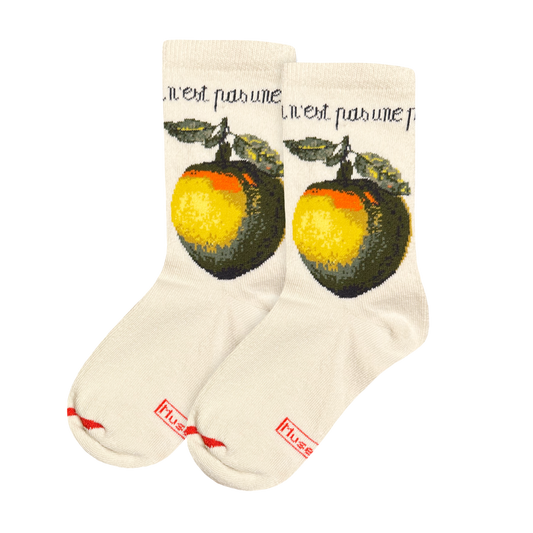 René Magritte - Questa non è una mela